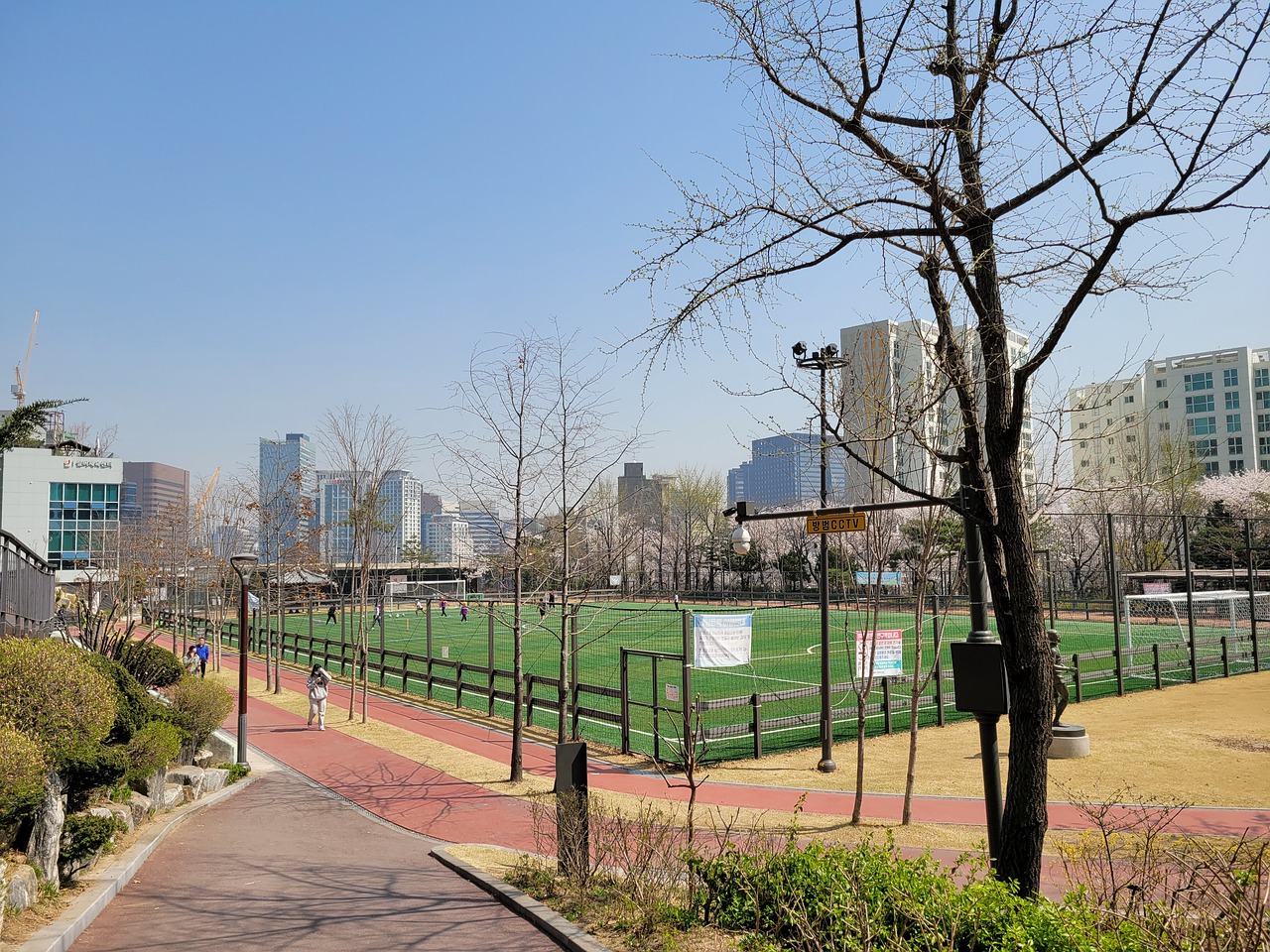 容的出色表 容的出色表