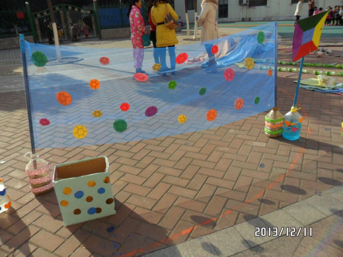 但其背后却 但其背后却